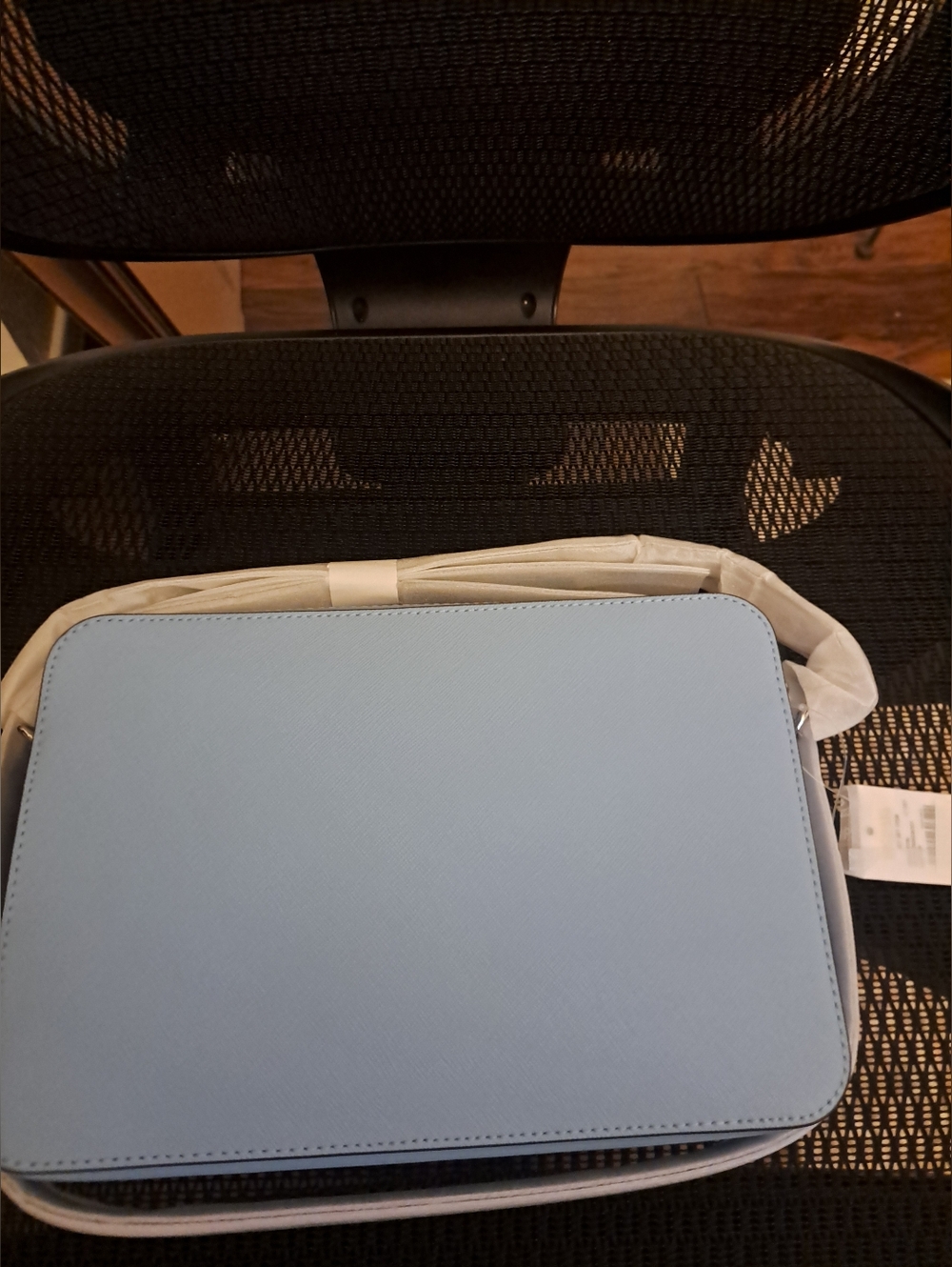 NWT Michael Kors Powder Blue Crossbody Bag with Gold Hardware - Picture 4 of 5